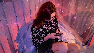 mymoonstar live cam on Cam4