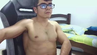 mymrmuscle live cam on Cam4