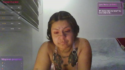 n1koo0oliz live cam on Cam4