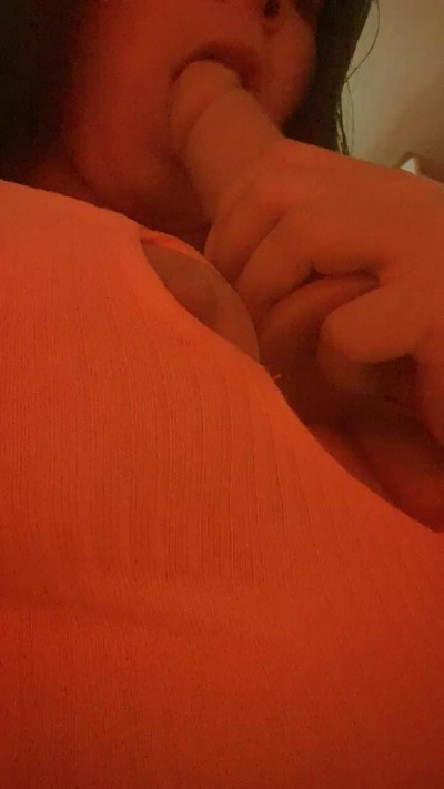 naaysousaa live cam on Cam4