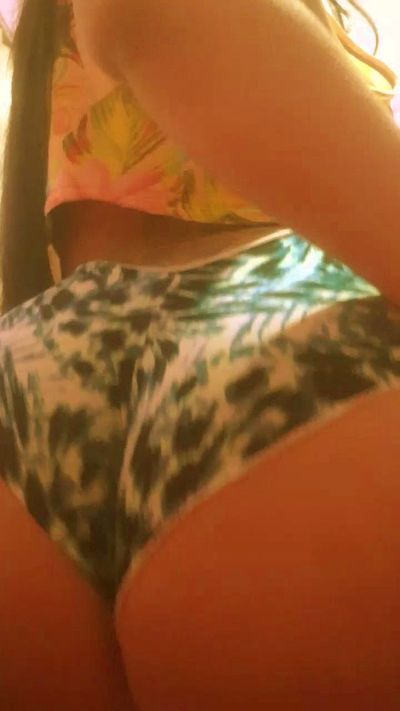 naaysousaa live cam on Cam4