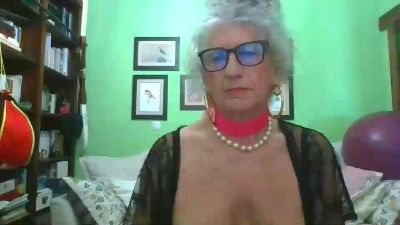 nacha8888 live cam on Cam4