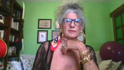 nacha8888 live cam on Cam4