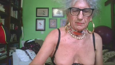 nacha8888 live cam on Cam4