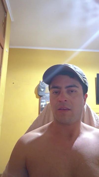 nadador_fun live cam on Cam4