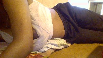 nadiah01 live cam on Cam4
