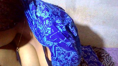 nadiah01 live cam on Cam4