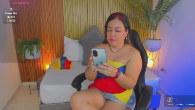 nahia_1 live cam on Cam4
