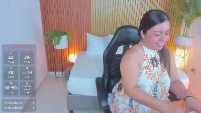 nahia_1 live cam on Cam4