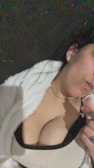 nahirrv live cam on Cam4