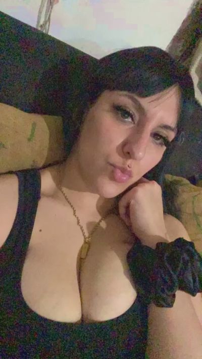 nahirrv live cam on Cam4