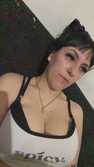 nahirrv live cam on Cam4