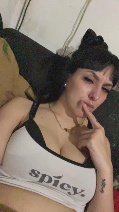 nahirrv live cam on Cam4