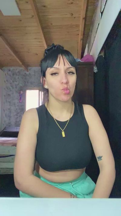 nahirrv live cam on Cam4