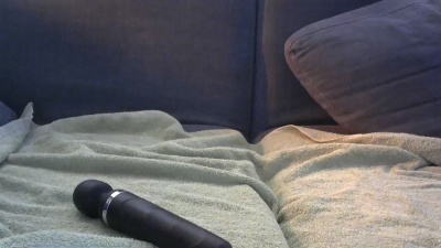 nakedballs85 live cam on Cam4