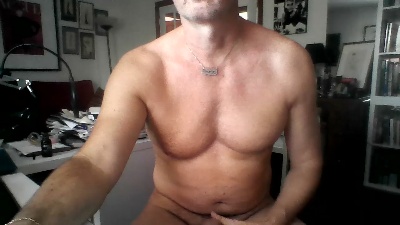 nakedinMTL live cam on Cam4