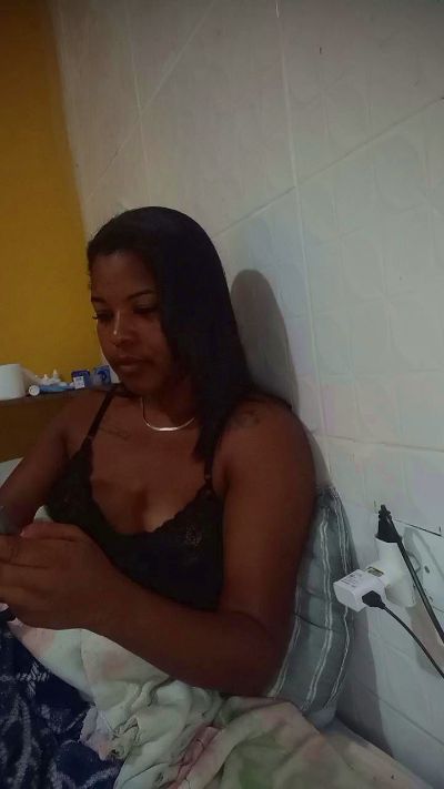 nanynegraa live cam on Cam4