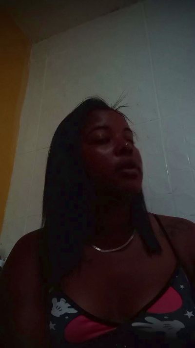 nanynegraa live cam on Cam4