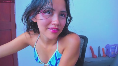 naomi_west_x live cam on Cam4