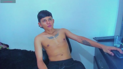 naomi_west_x live cam on Cam4