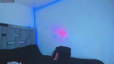 naomi_west_x live cam on Cam4