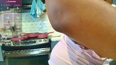naomiruty live cam on Cam4