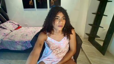 naommykristenn live cam on Cam4