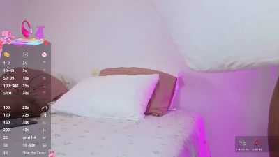 naomyxxx4 live cam on Cam4