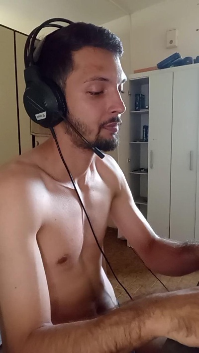 napolitano231 live cam on Cam4