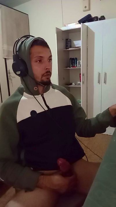 napolitano231 live cam on Cam4
