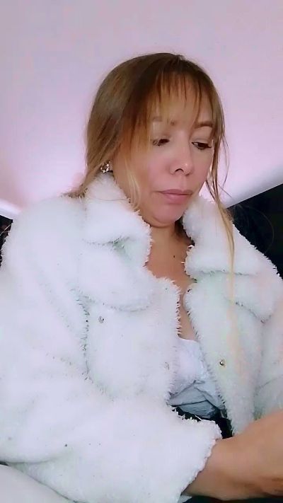 natalia_milff live cam on Cam4