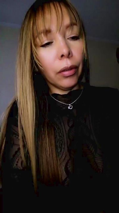 natalia_milff live cam on Cam4