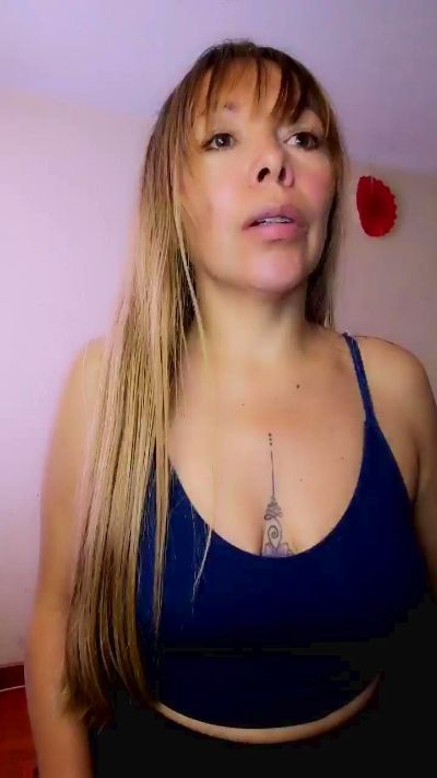 natalia_milff live cam on Cam4