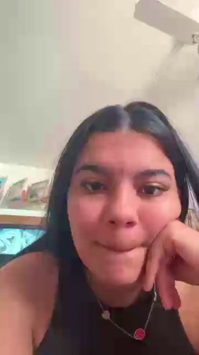nataliaisabela5 live cam on Cam4