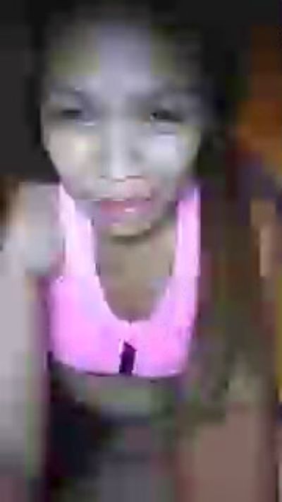 nathalie98 live cam on Cam4