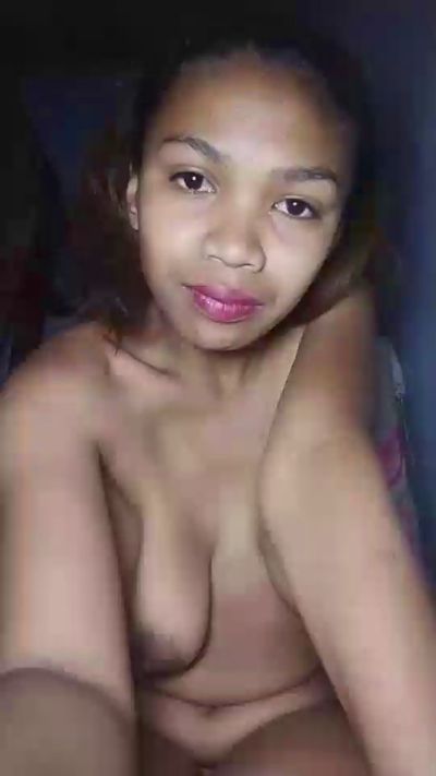 nathalie98 live cam on Cam4