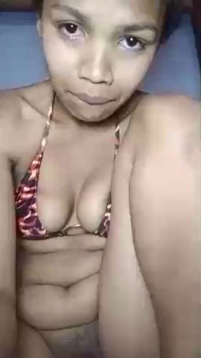 nathalie98 live cam on Cam4