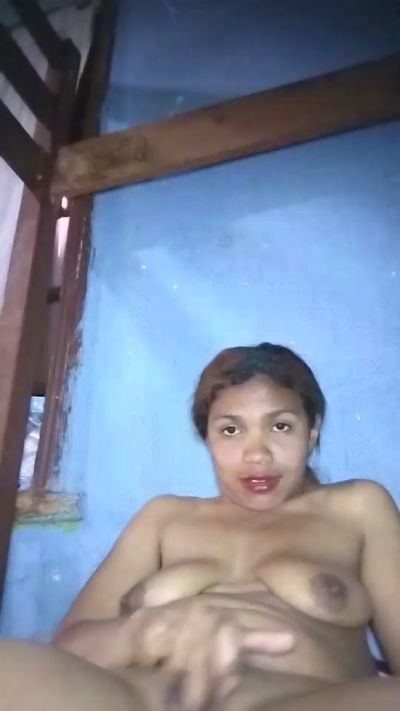 nathalie98 live cam on Cam4