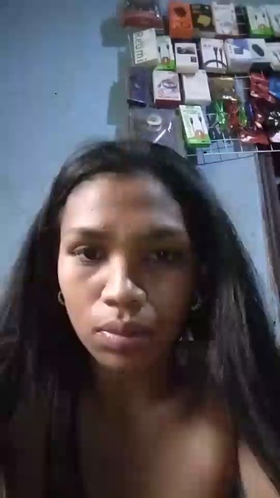 nathalie98 live cam on Cam4