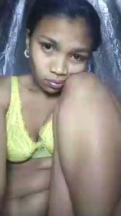 nathalie98 live cam on Cam4