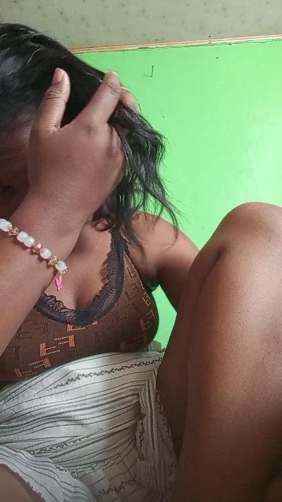 natty_kiss2 live cam on Cam4
