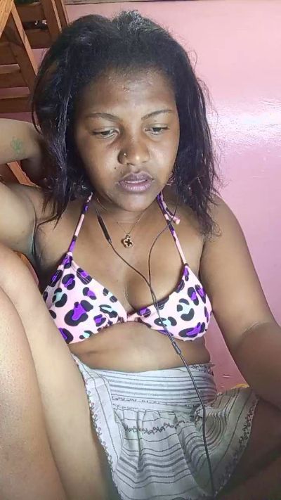 natty_kiss2 live cam on Cam4