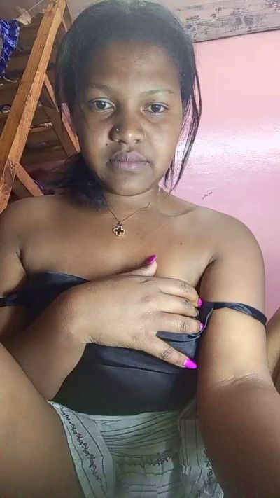 natty_kiss2 live cam on Cam4