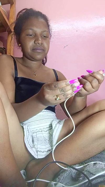 natty_kiss2 live cam on Cam4