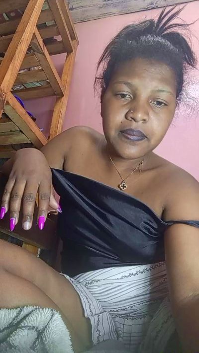 natty_kiss2 live cam on Cam4