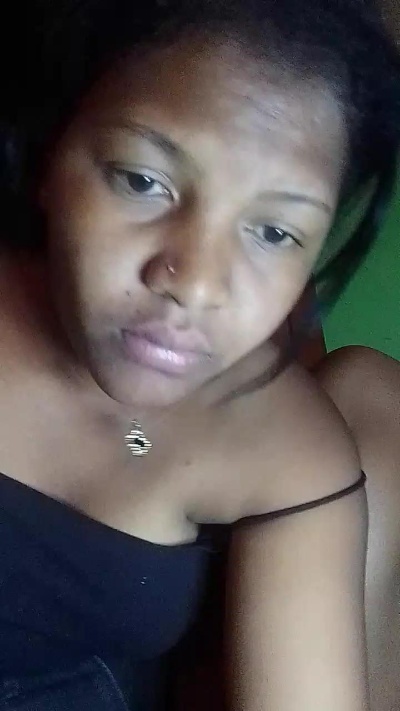 natty_kiss2 live cam on Cam4