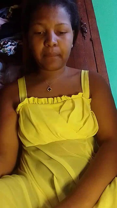 natty_kiss2 live cam on Cam4