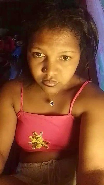 natty_kiss2 live cam on Cam4