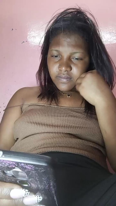 natty_kiss2 live cam on Cam4