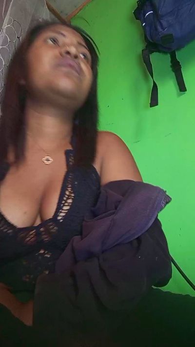 natty_kiss2 live cam on Cam4
